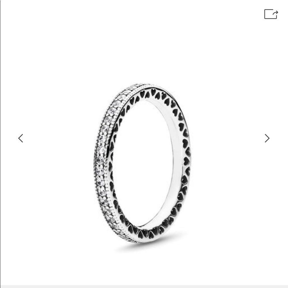 Hearts of Pandora Ring Size 6.5